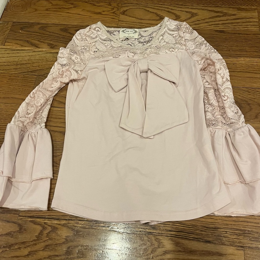 Elegant Pink Lace Sleeve Blouse with Bow